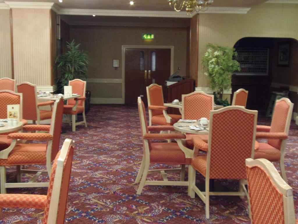 Lakeside Continental Hotel 坎伯利 外观 照片